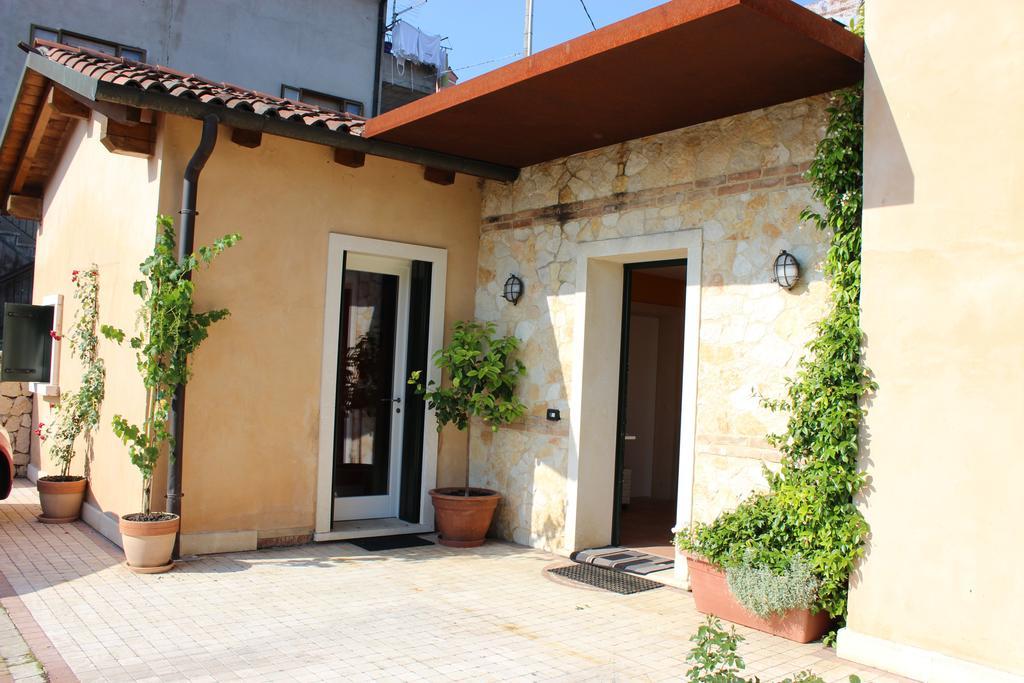 La Casetta Del Tiglio Bed and Breakfast Arcugnano Habitación foto